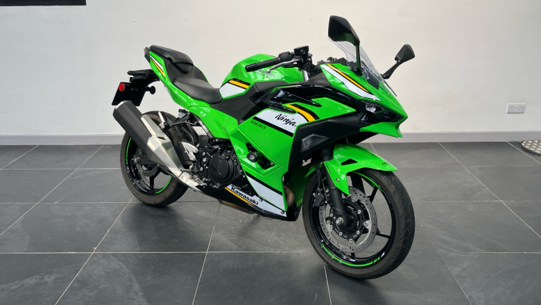Kawasaki Ninja EX500JSFAN (25MY)